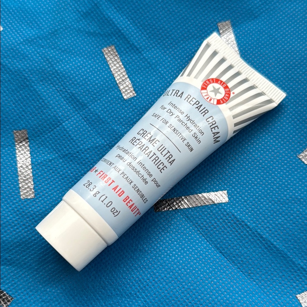 🦋5/$25🦋 First Aid Beauty Ultra Repair Cream - Intense Hydration for Dry Skin